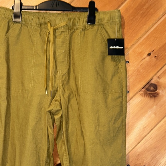 Eddie Bauer Discovery peak joggers adventure pants NWT - Picture 2 of 6